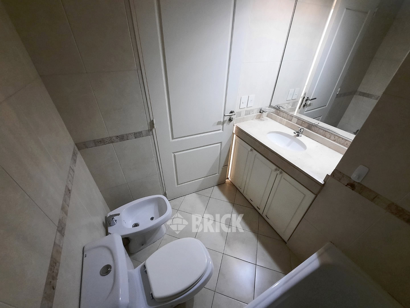 VIAMONTE al 1800 Piso 4 13