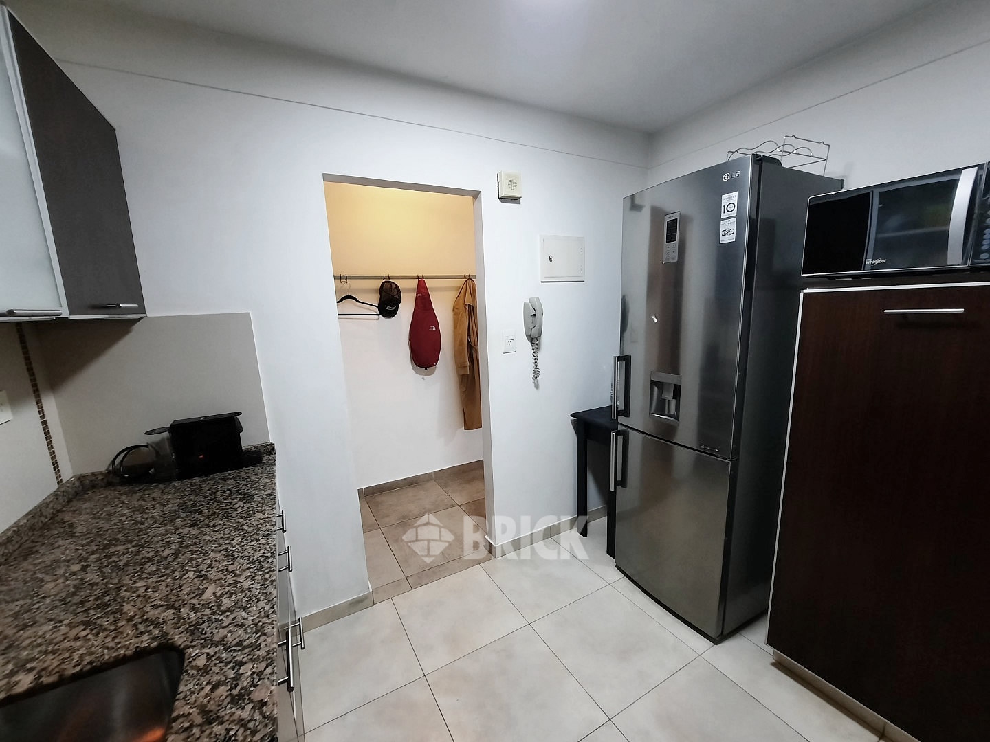 CORONEL DIAZ, AV. al 1500 Piso 5 25