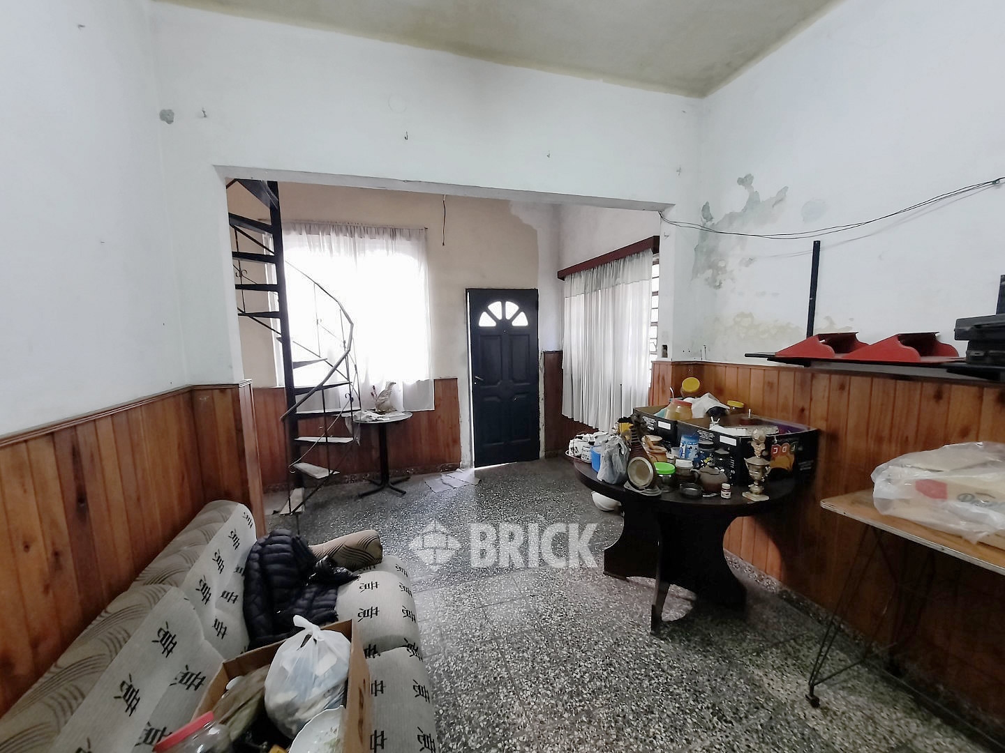 LAMADRID, AV. al 1600 10