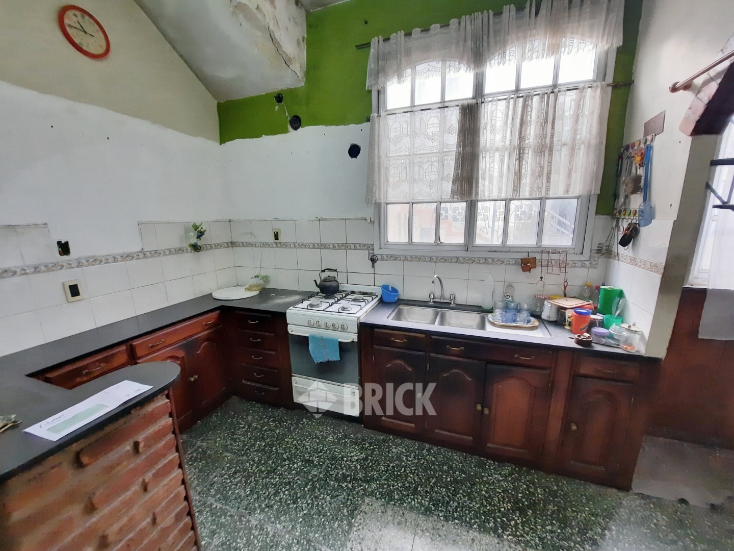 LAMADRID, AV. al 1600 12