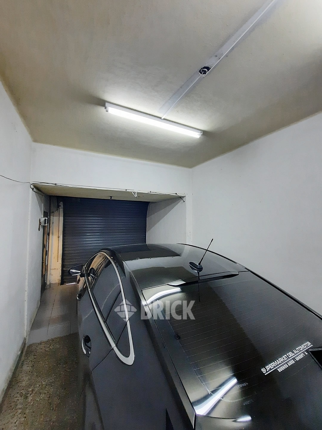 LAMADRID, AV. al 1600 21