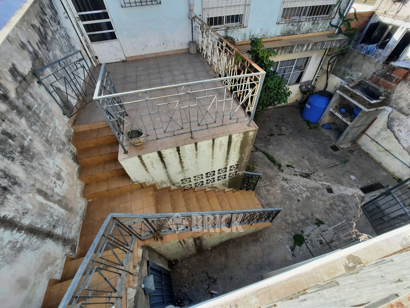 LAMADRID, AV. al 1600 25