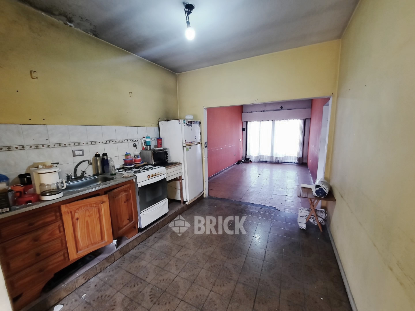 LAMADRID, AV. al 1600 30