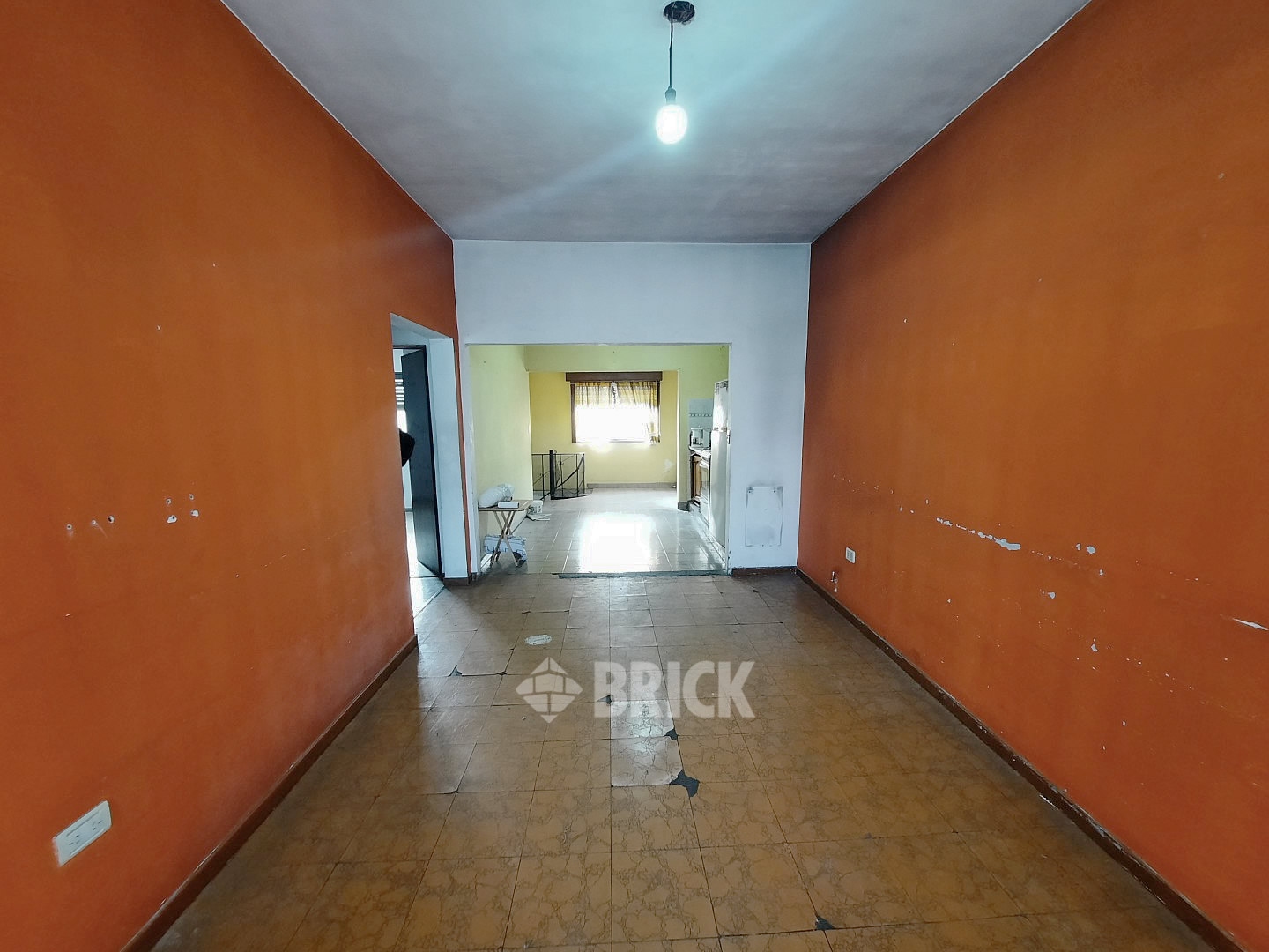 LAMADRID, AV. al 1600 34