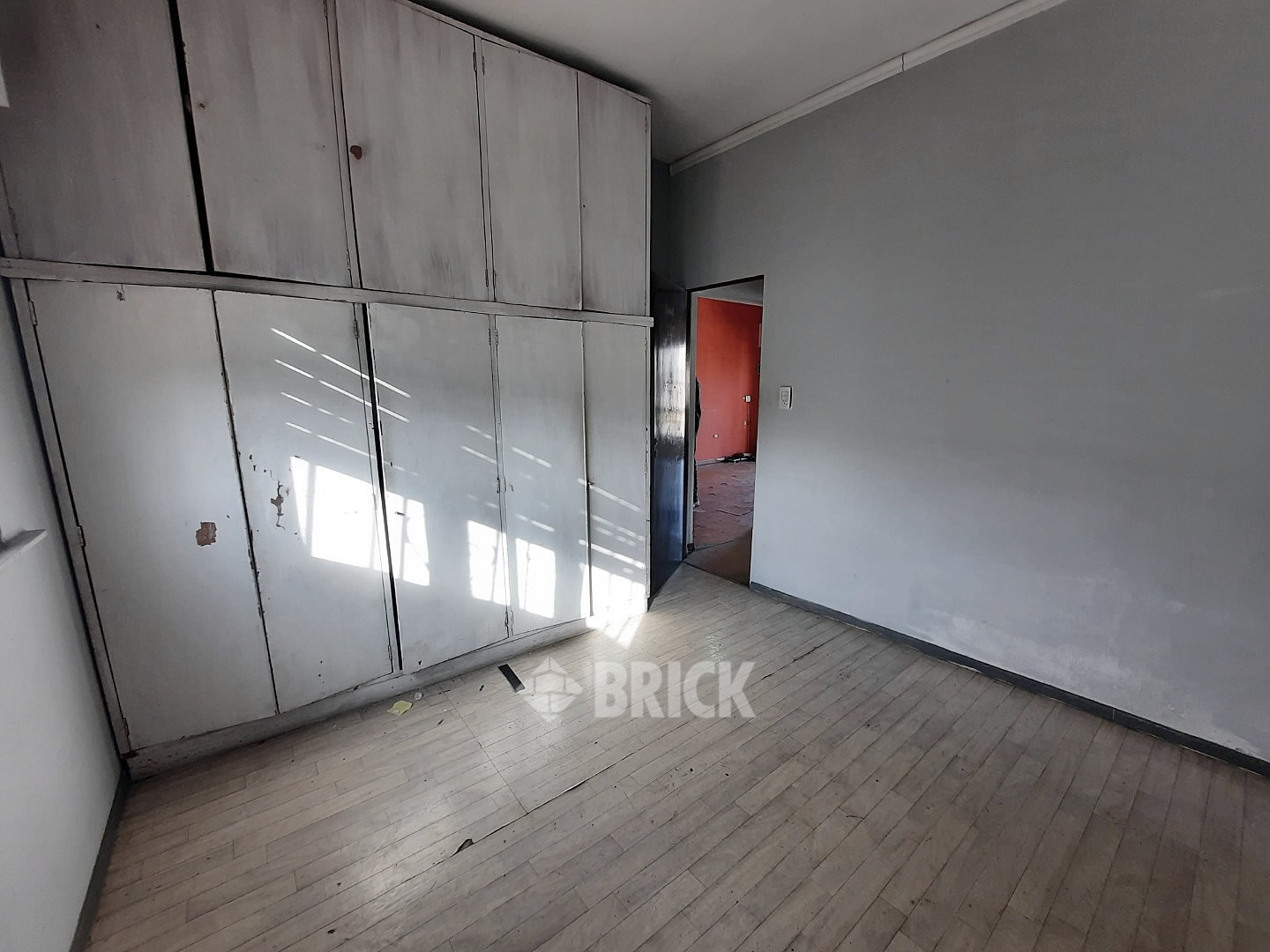 LAMADRID, AV. al 1600 42