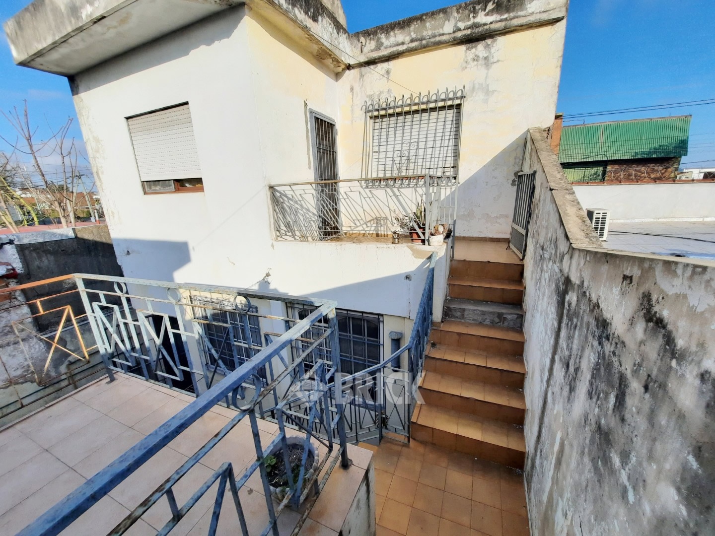 LAMADRID, AV. al 1600 44