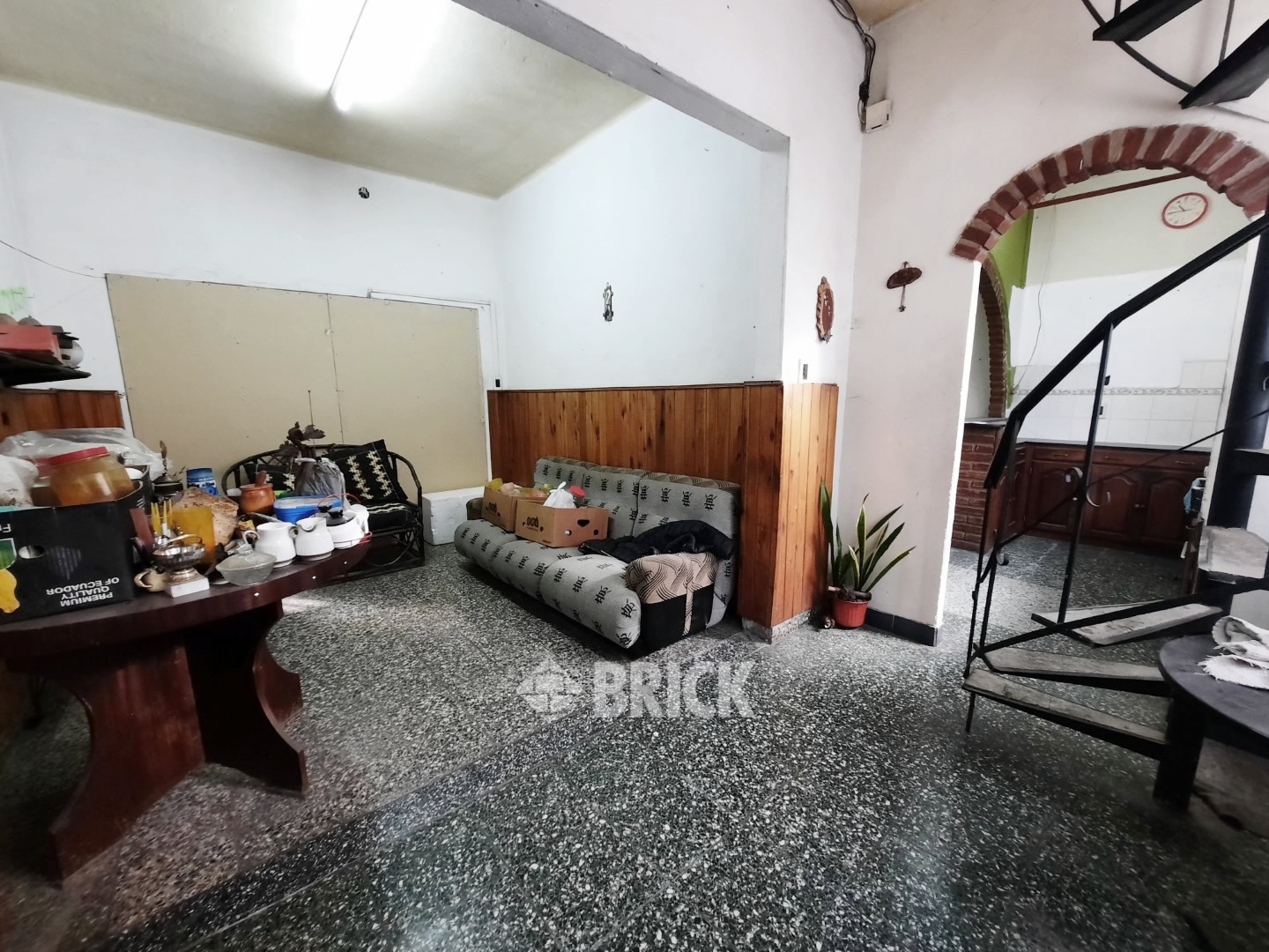 LAMADRID, AV. al 1600 9