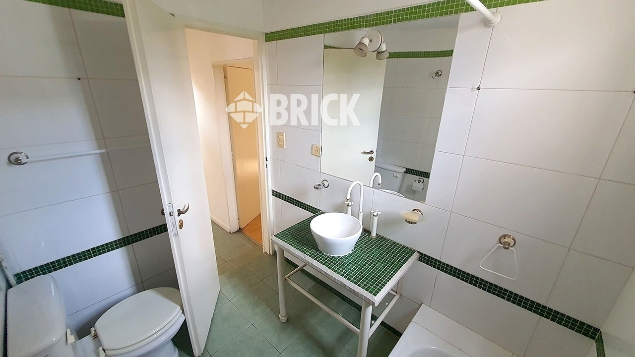 BORGES, JORGE LUIS al 2000 Piso 1 16