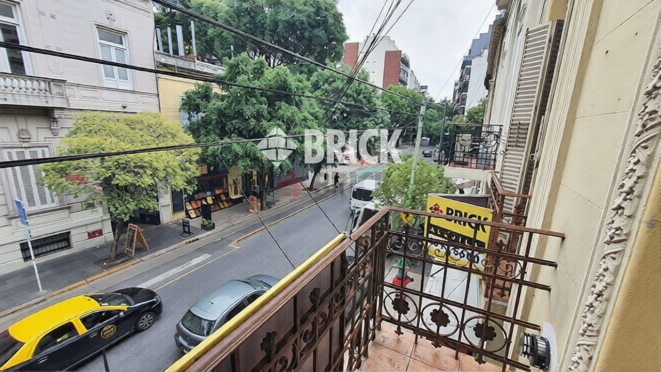 BORGES, JORGE LUIS al 2000 Piso 1 8