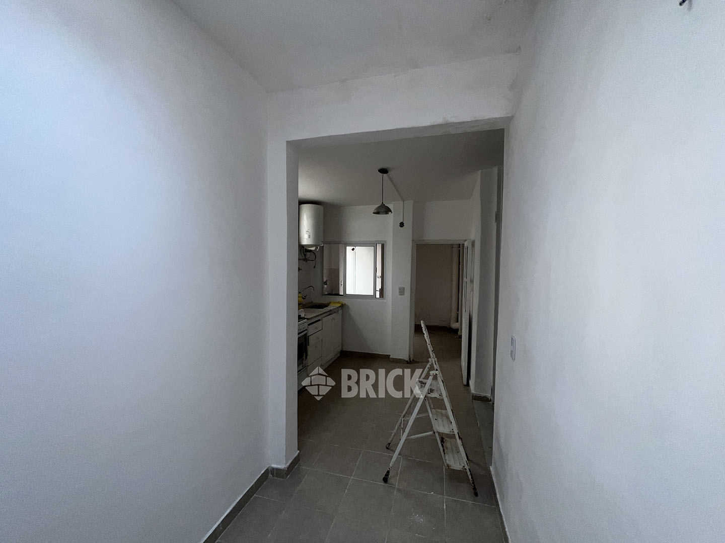 GIRARDOT al 100 Piso PB 8