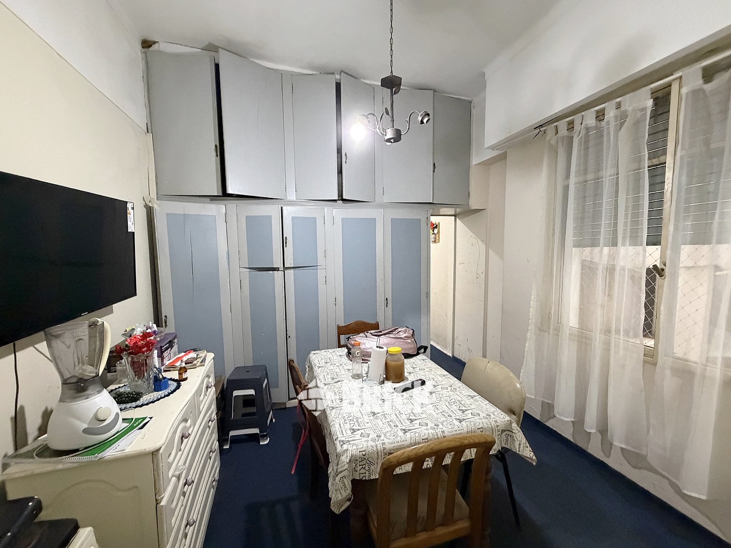 JAURES, JEAN al 800 Piso PB 5