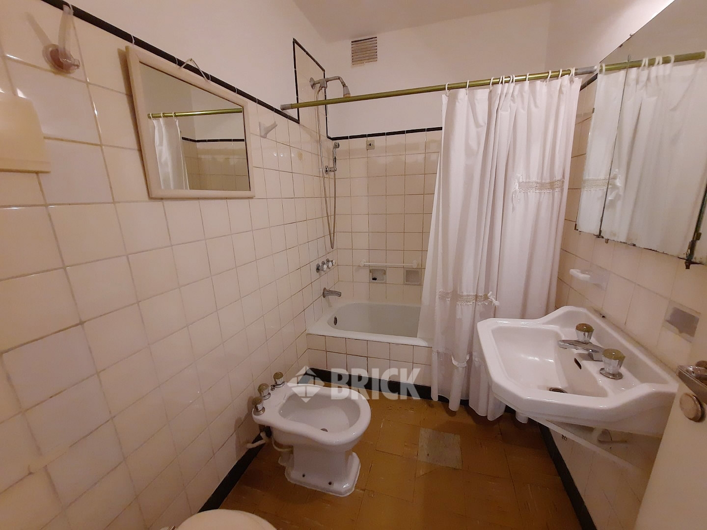 IRIGOYEN, BERNARDO DE al 1300 Piso 7 12