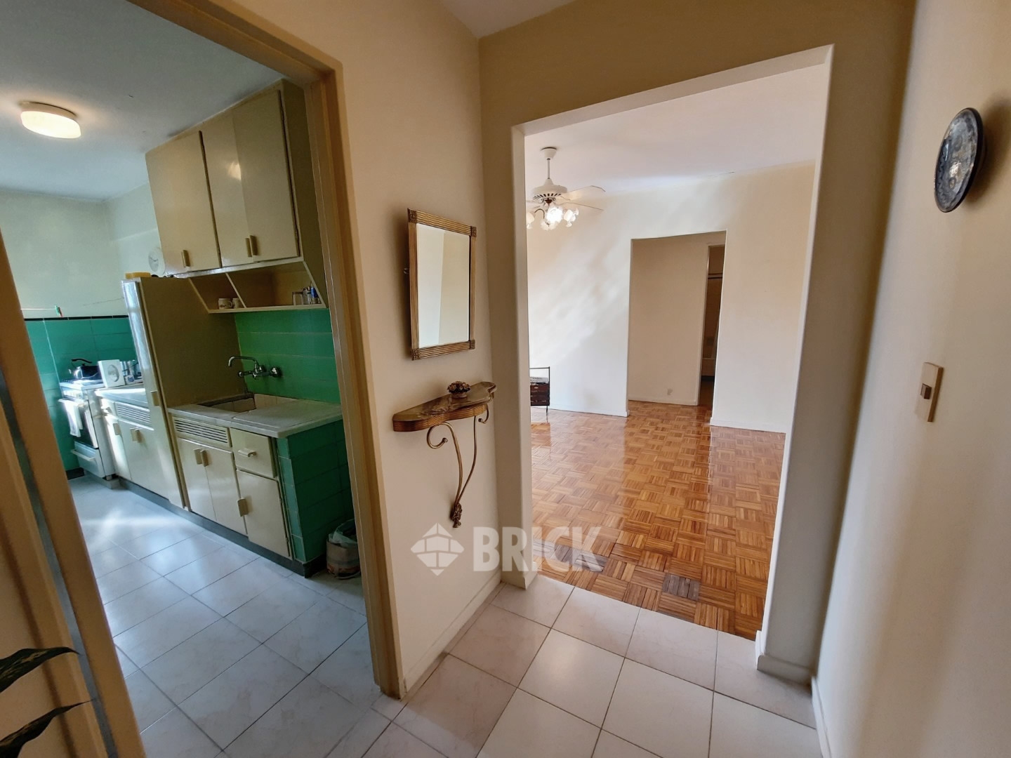 IRIGOYEN, BERNARDO DE al 1300 Piso 7 26