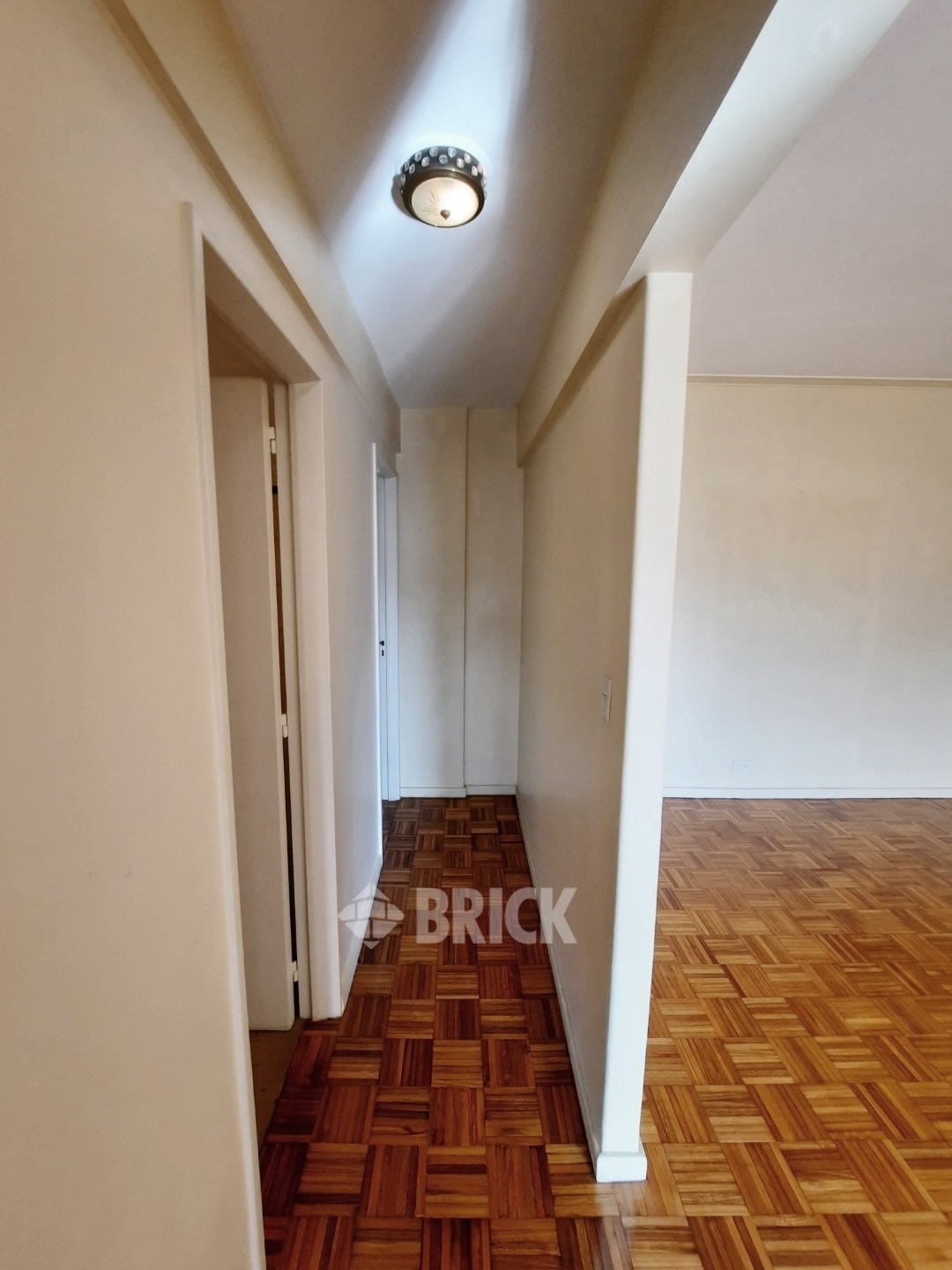 IRIGOYEN, BERNARDO DE al 1300 Piso 7 8