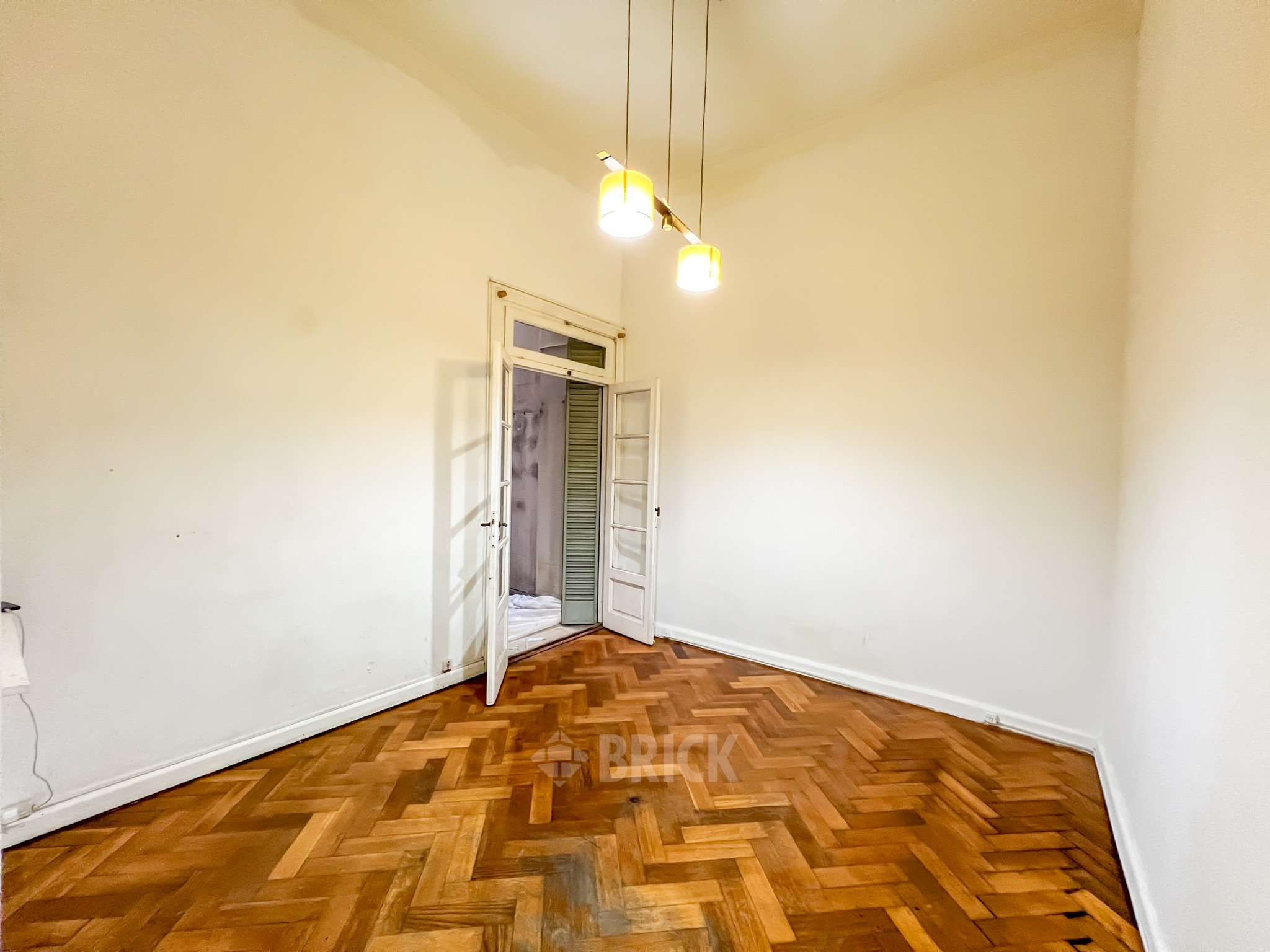 CORDOBA, AV. al 1200 Piso PB 3