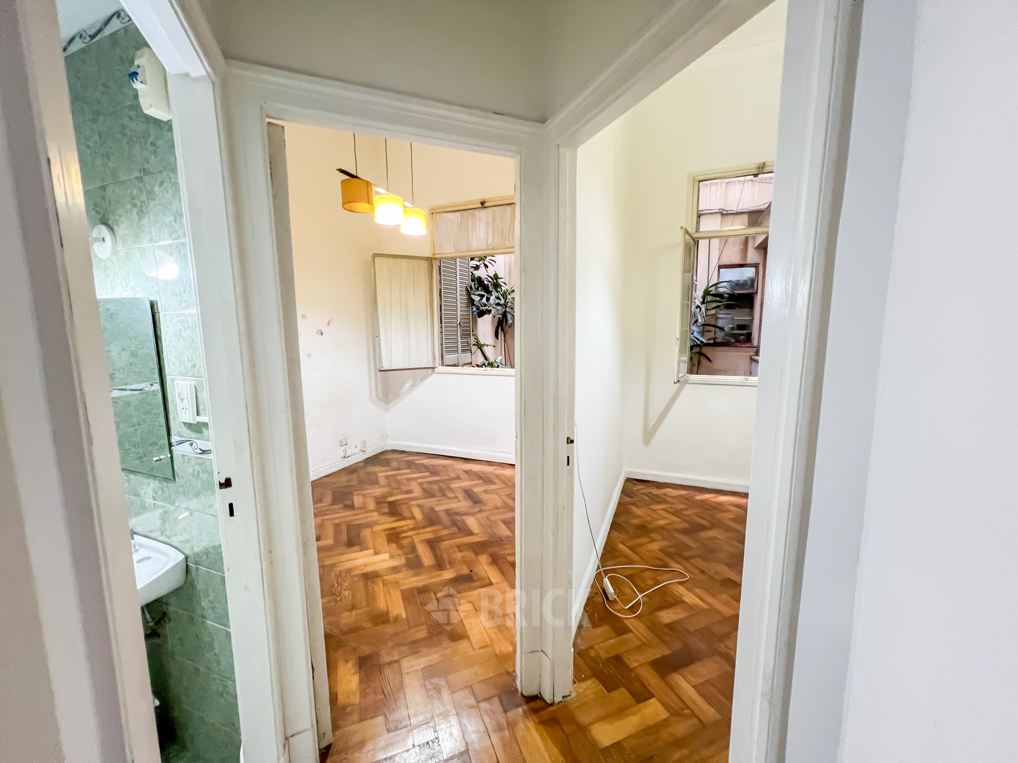 CORDOBA, AV. al 1200 Piso PB 5