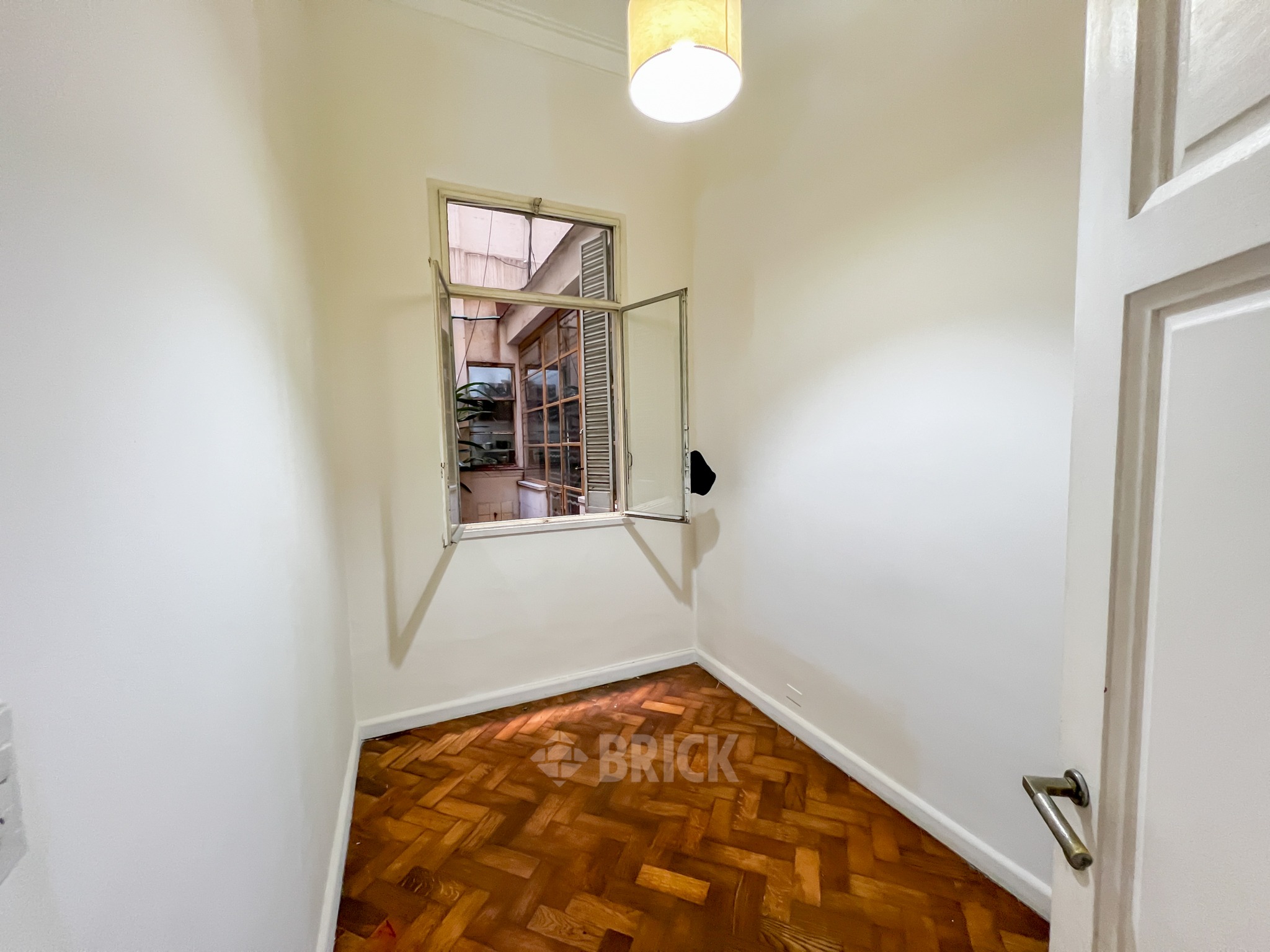 CORDOBA, AV. al 1200 Piso PB 6