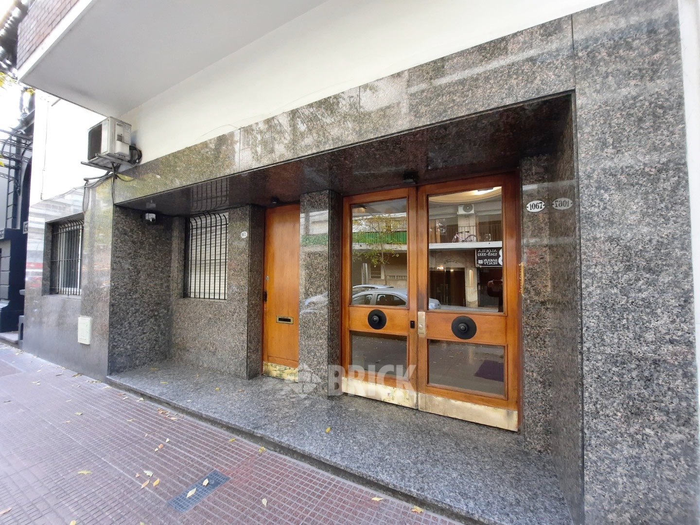 URIBURU, JOSE EVARISTO al 1000 Piso 1 36