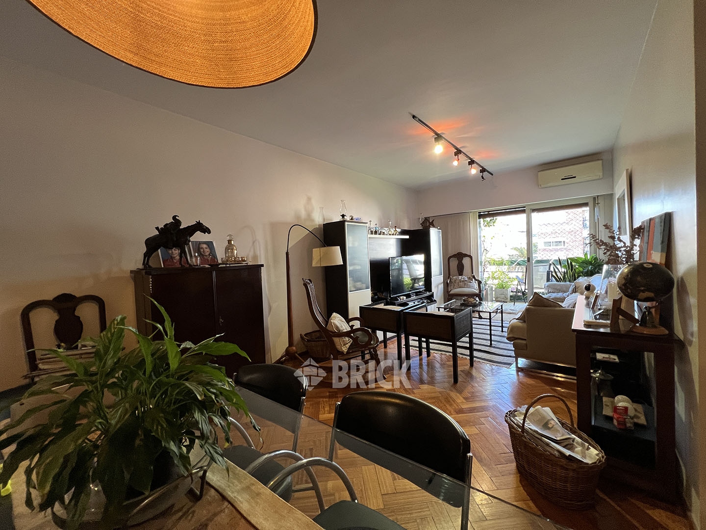 CUBA al 2200 Piso 7 1