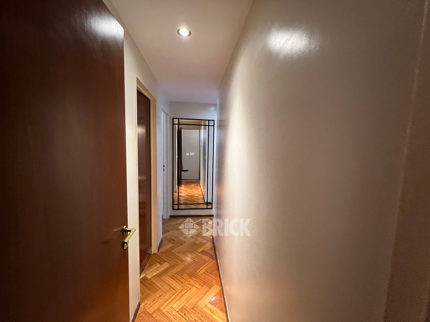 CUBA al 2200 Piso 7 12