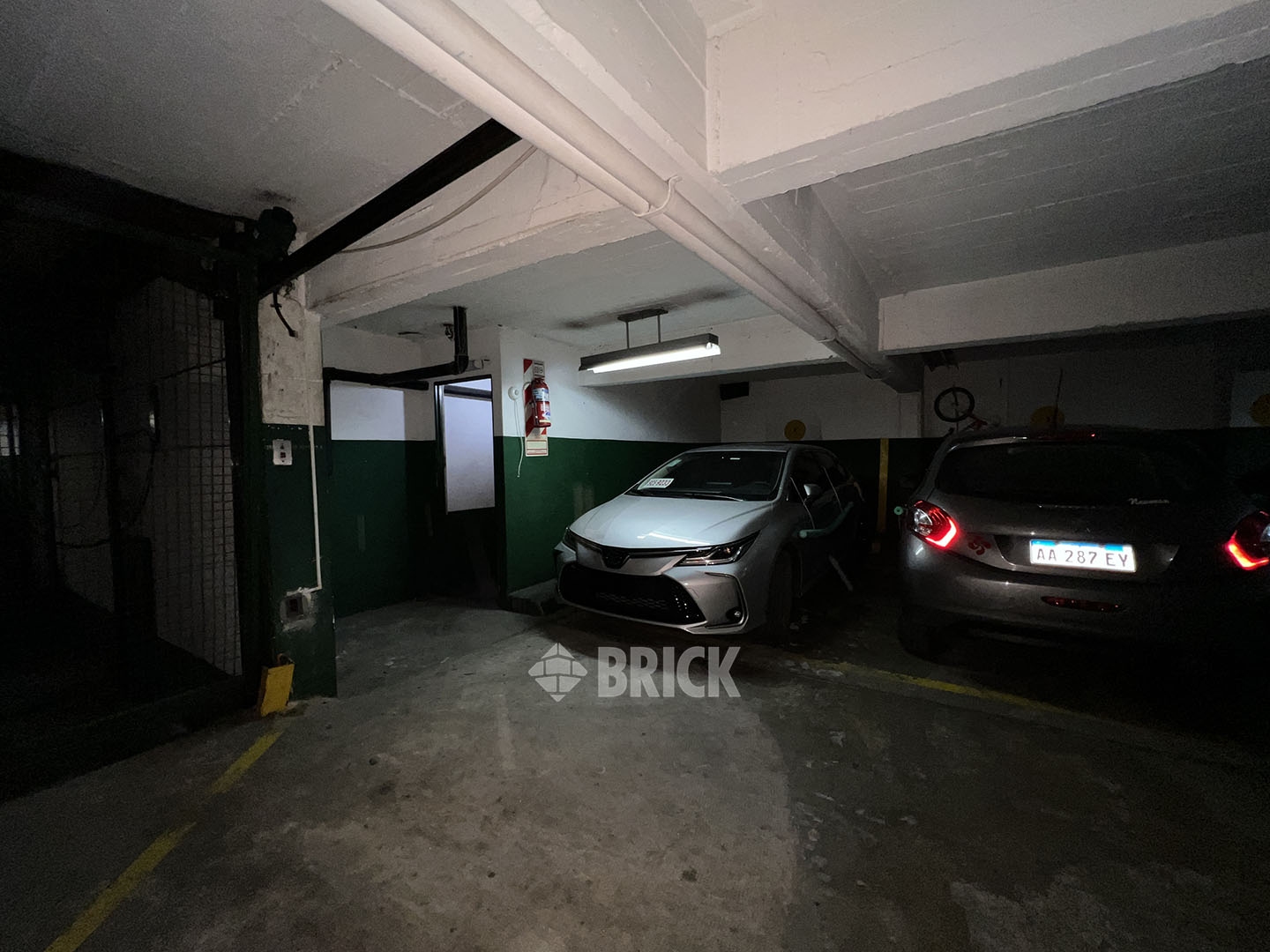 CUBA al 2200 Piso 7 30