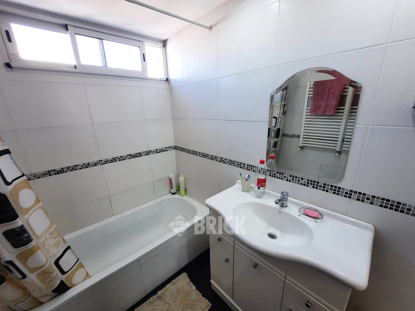 TUCUMAN al 100 Piso 6 22