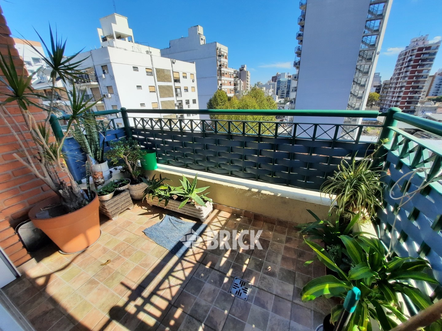 TUCUMAN al 100 Piso 6 6