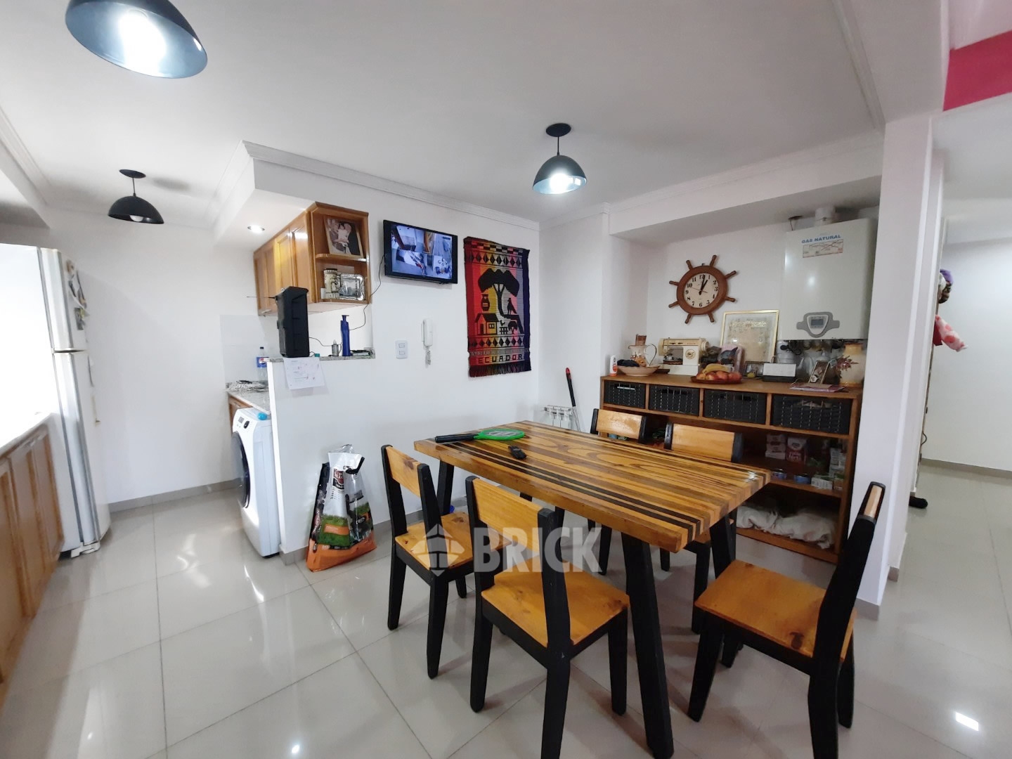 TUCUMAN al 100 Piso 6 9