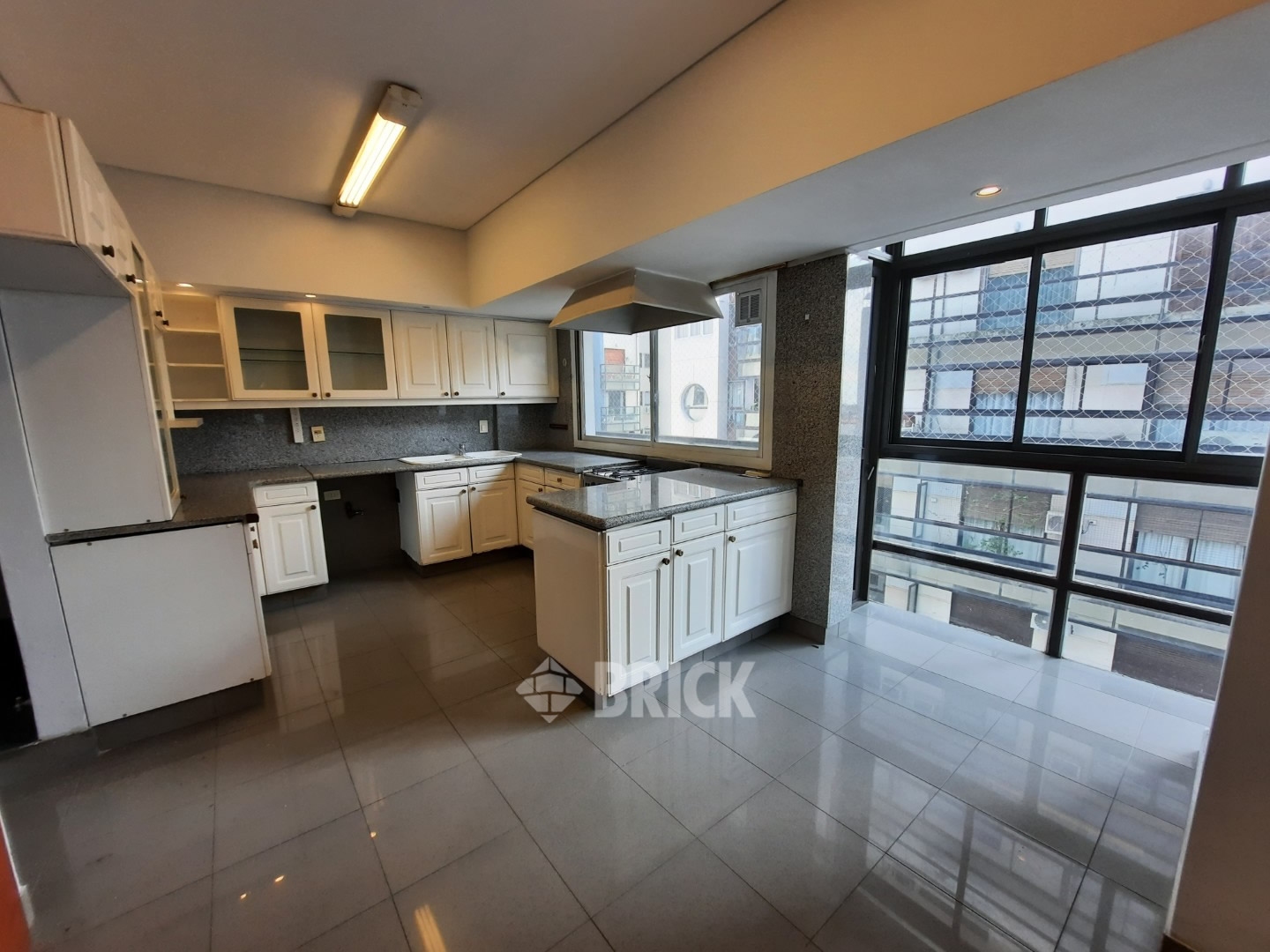 TALCAHUANO al 900 Piso 18 13