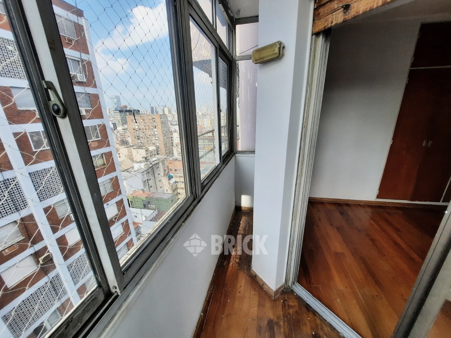 TALCAHUANO al 900 Piso 18 33