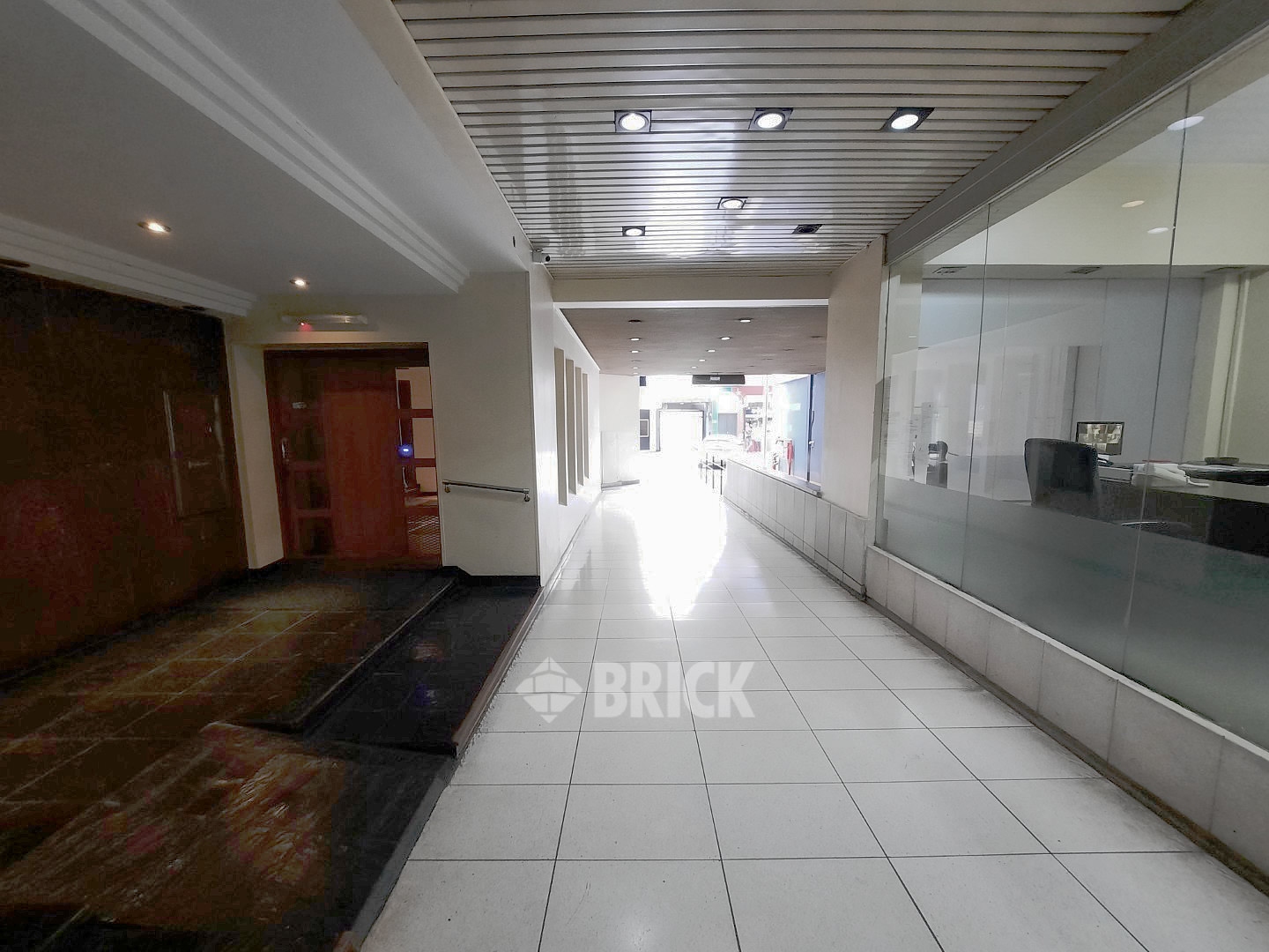 TALCAHUANO al 900 Piso 18 56