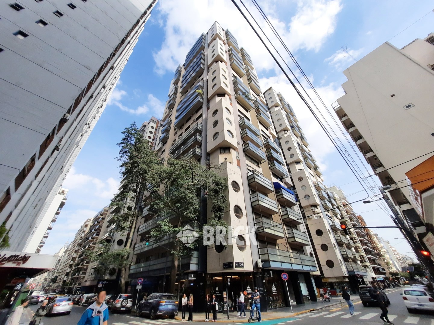 TALCAHUANO al 900 Piso 18 59