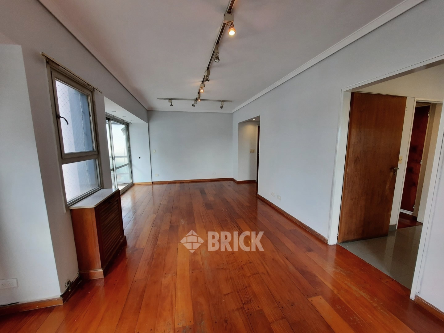 TALCAHUANO al 900 Piso 18 7