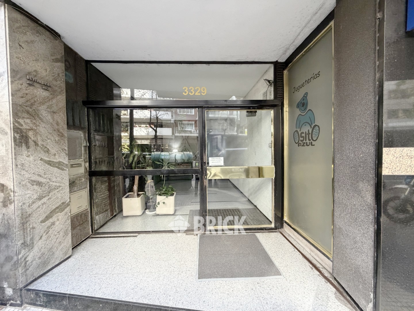 SANTA FE, AV. al 3300 Piso 5 25