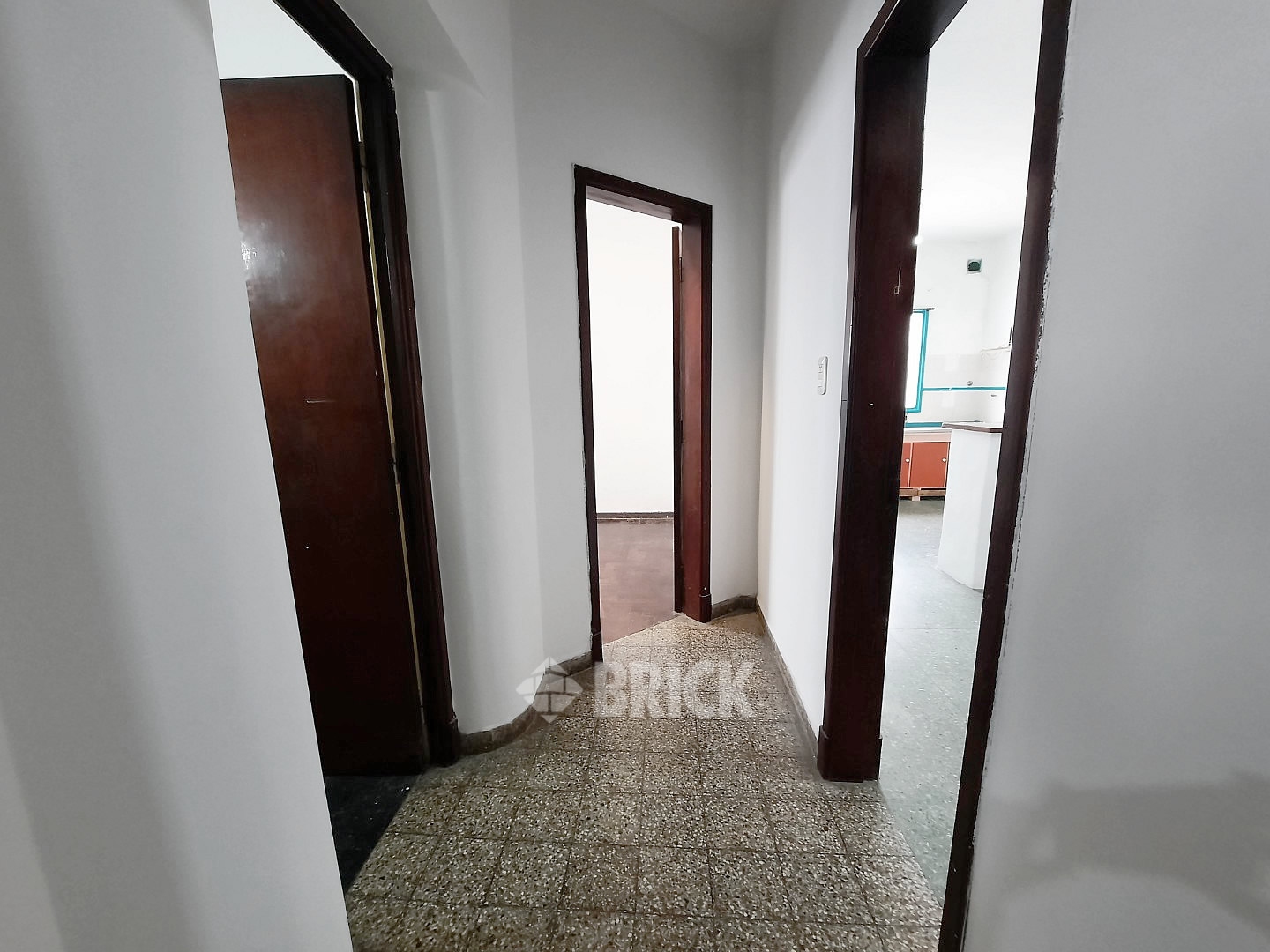 ZAPIOLA, AV. al 800 6