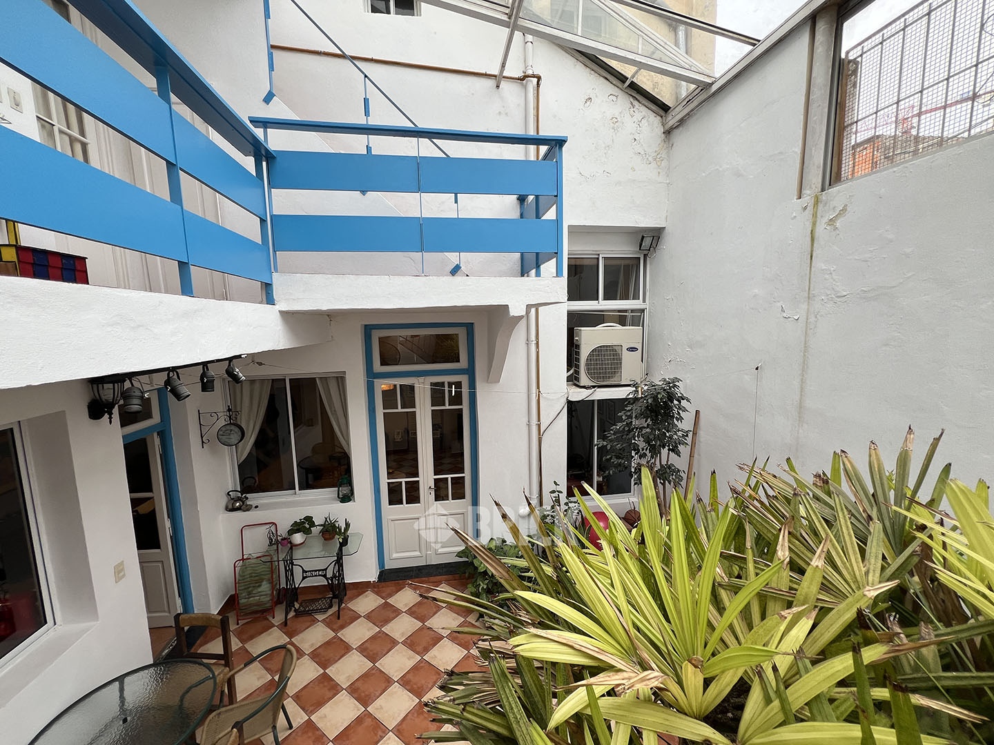 CORDOBA al 6400 Piso PB 19