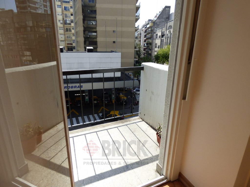 ECUADOR al 900 Piso 4 13