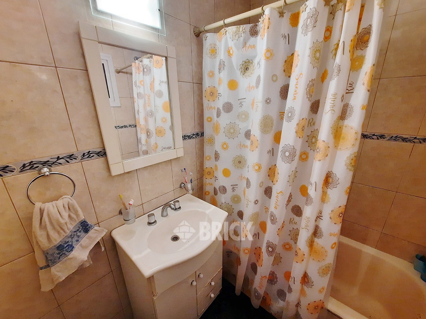 RIVADAVIA, AV. al 2000 Piso 8 15