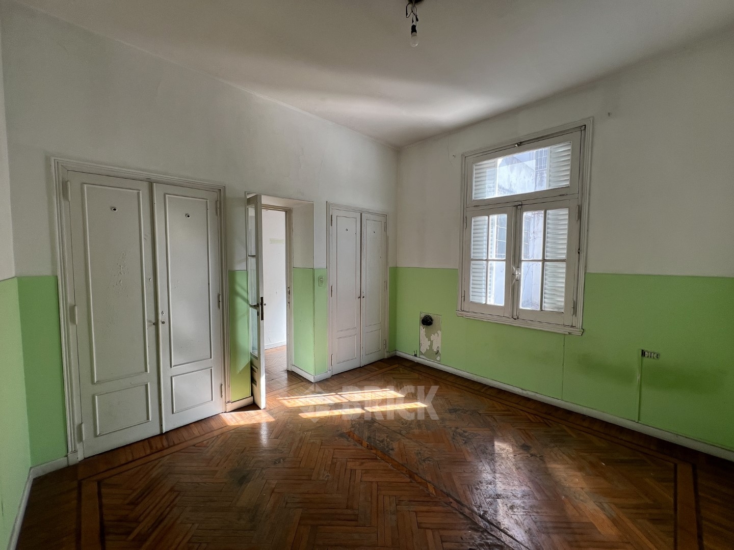 LACROZE, FEDERICO, AV. al 2400 Piso 1 18