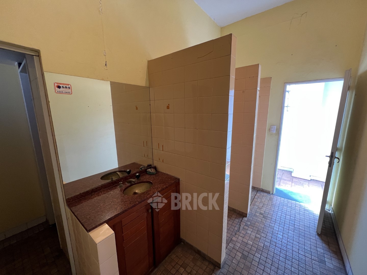 LACROZE, FEDERICO, AV. al 2400 Piso 1 22