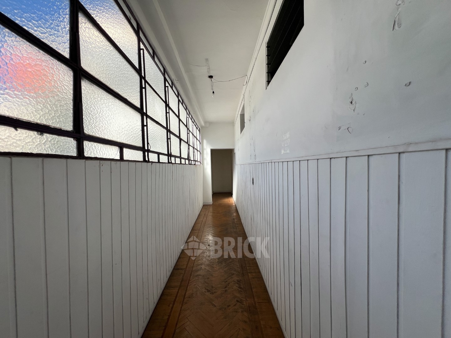 LACROZE, FEDERICO, AV. al 2400 Piso 1 24