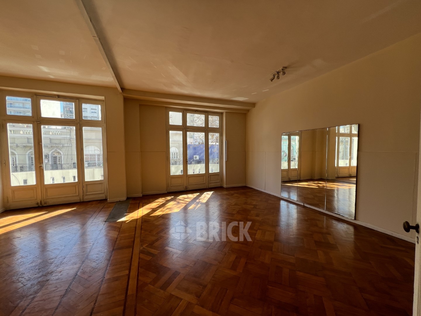 LACROZE, FEDERICO, AV. al 2400 Piso 1 36