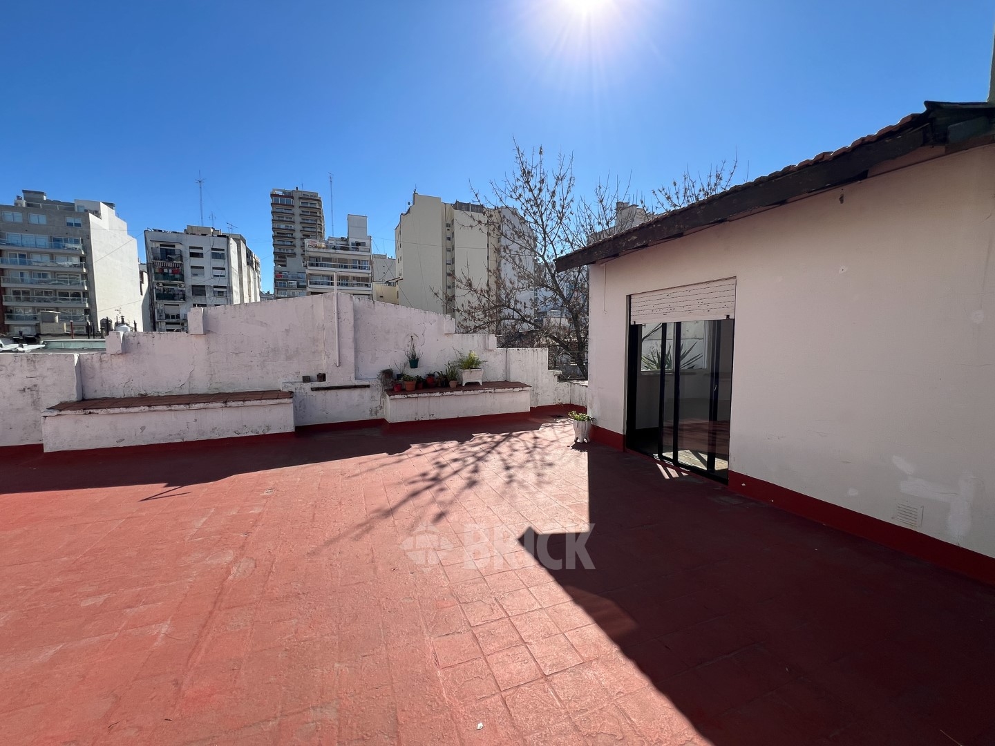 LACROZE, FEDERICO, AV. al 2400 Piso 1 52