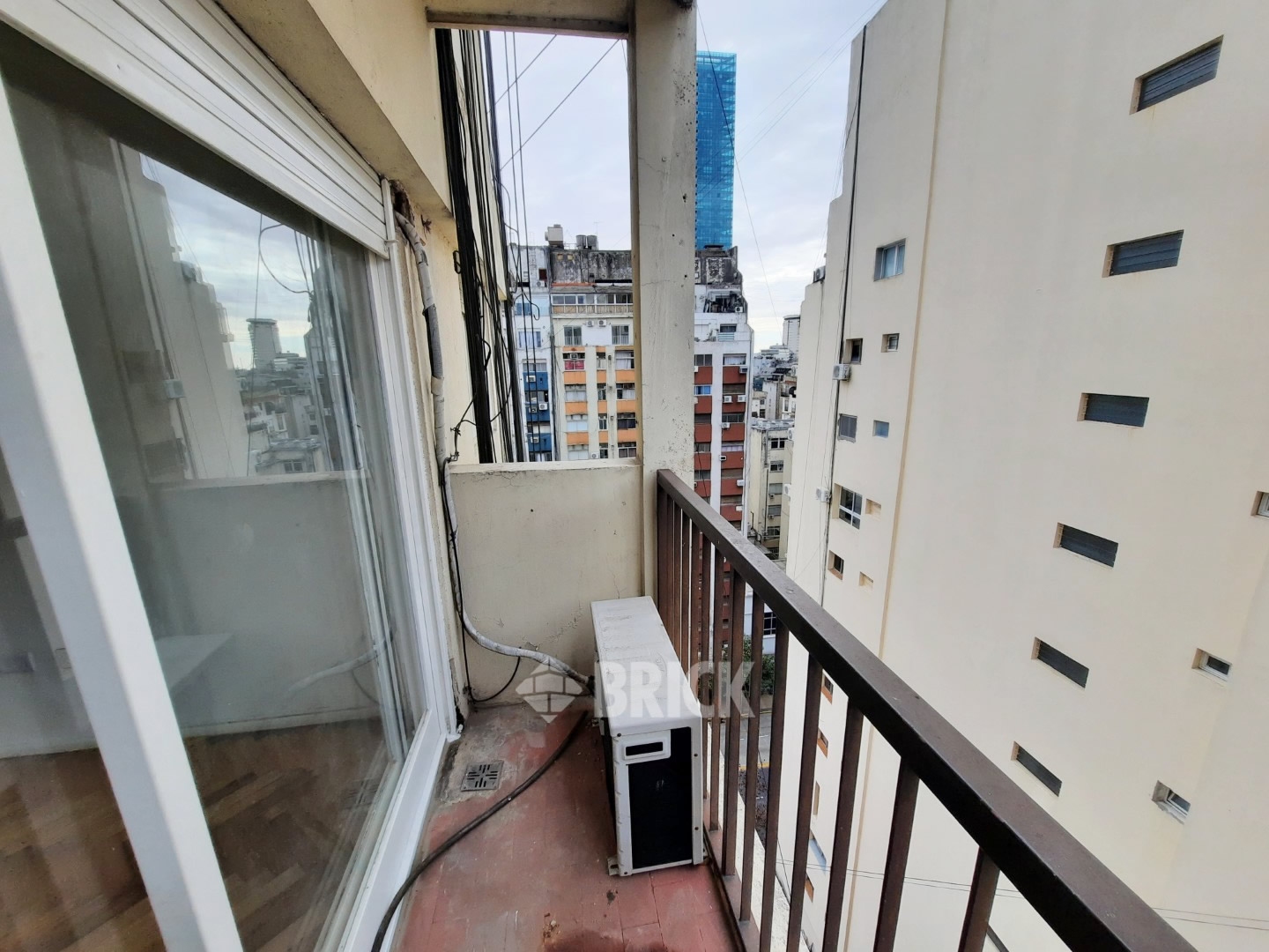 SUIPACHA al 700 Piso 12 10