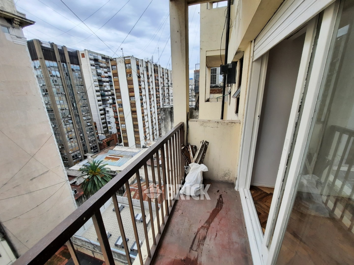 SUIPACHA al 700 Piso 12 12