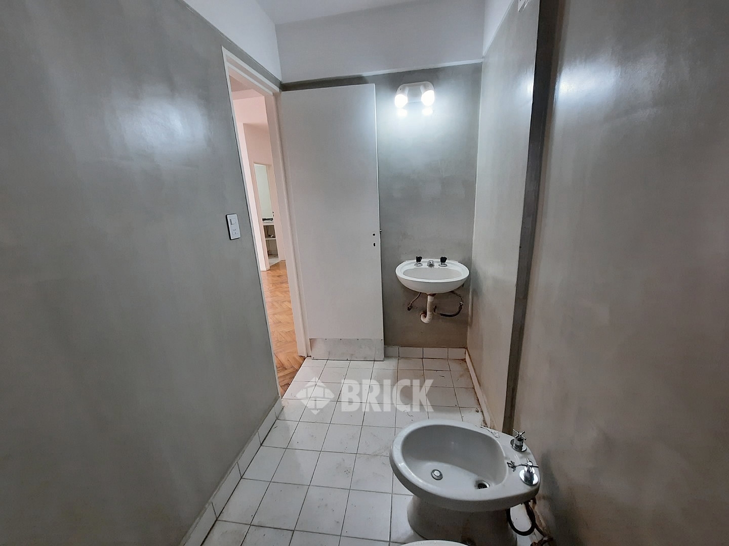 SUIPACHA al 700 Piso 12 18