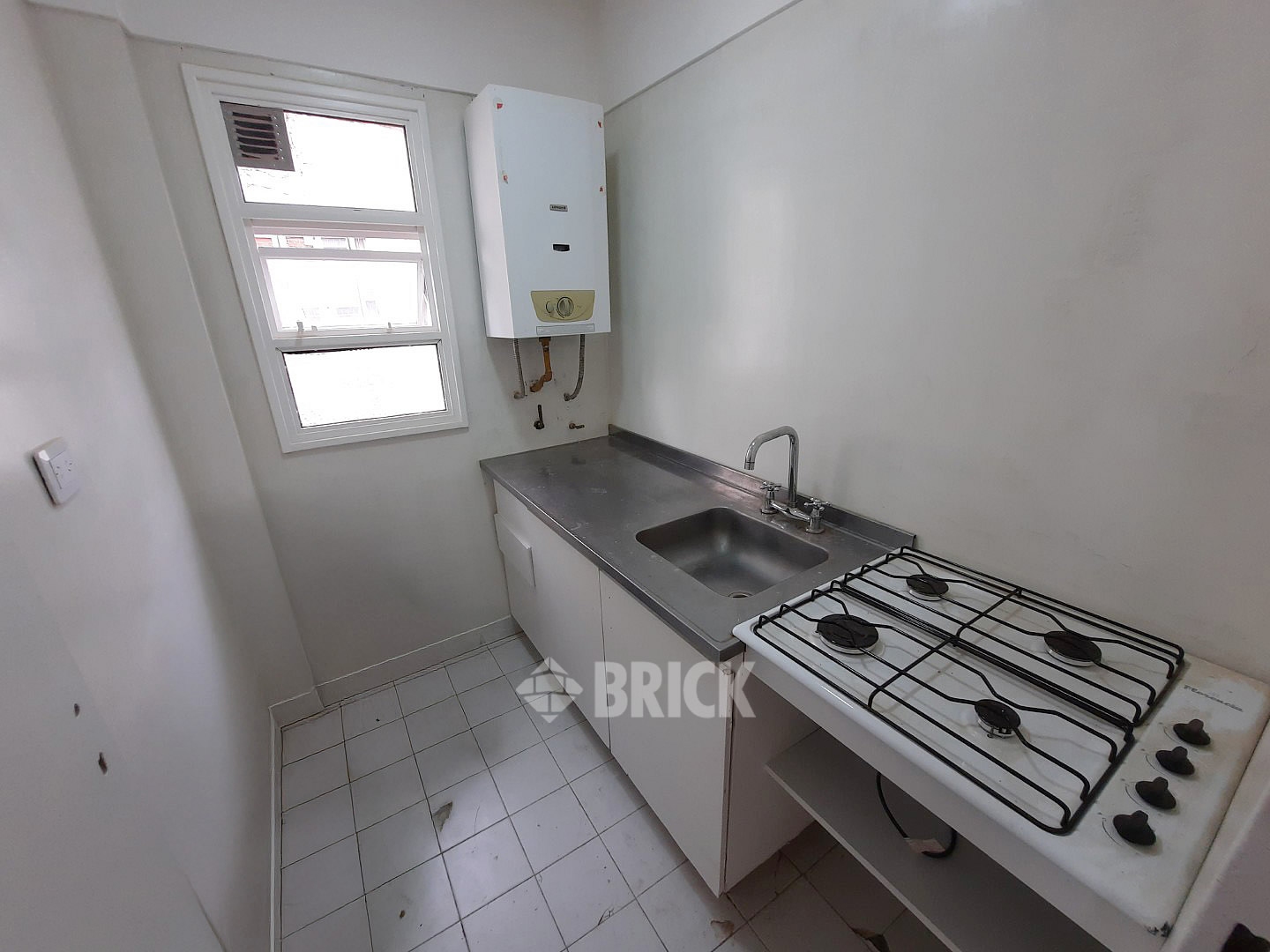 SUIPACHA al 700 Piso 12 19