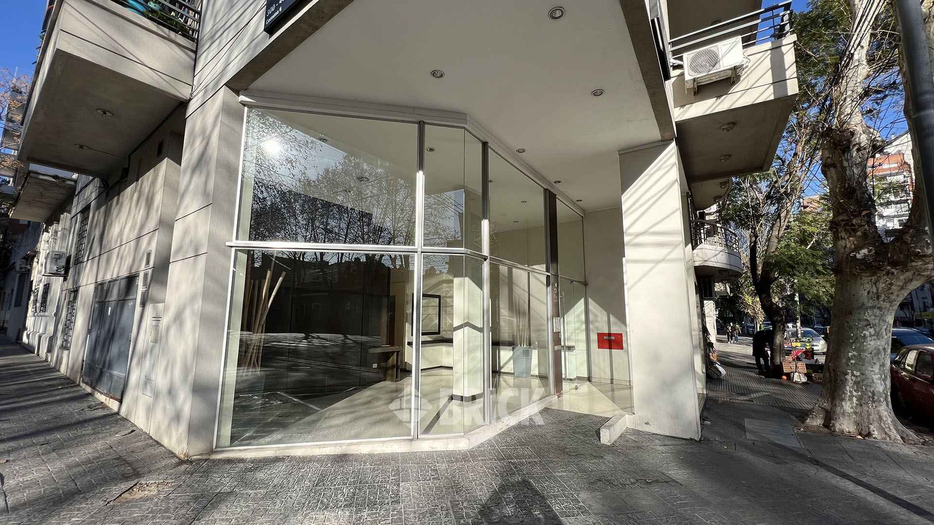 AVELLANEDA, AV. al 1700 Piso 7 24