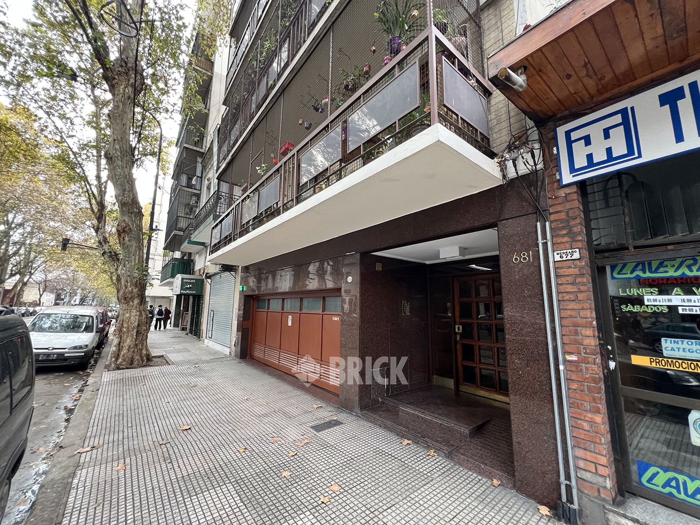 MEDRANO, AV. al 600 Piso 1 27