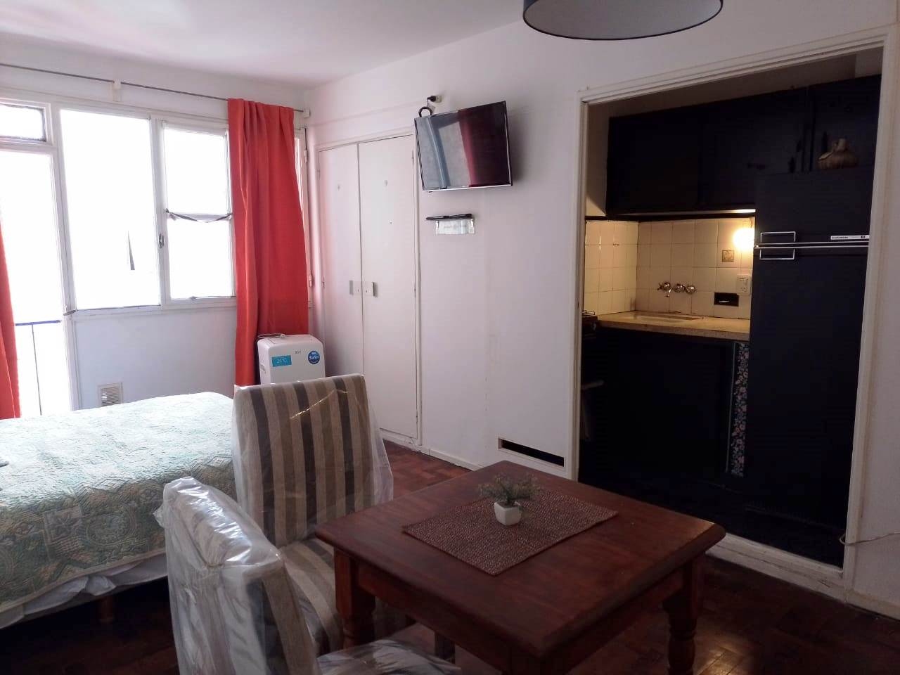 PARAGUAY al 3400 Piso 8 3